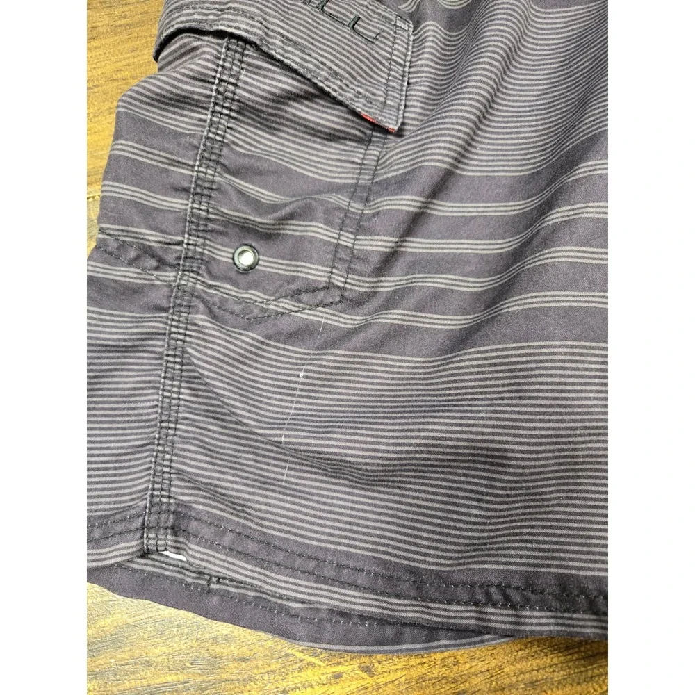 ONeill Mens Striped‎ Board Shorts Red Charcoal Grey Cargo Pocket Size 29